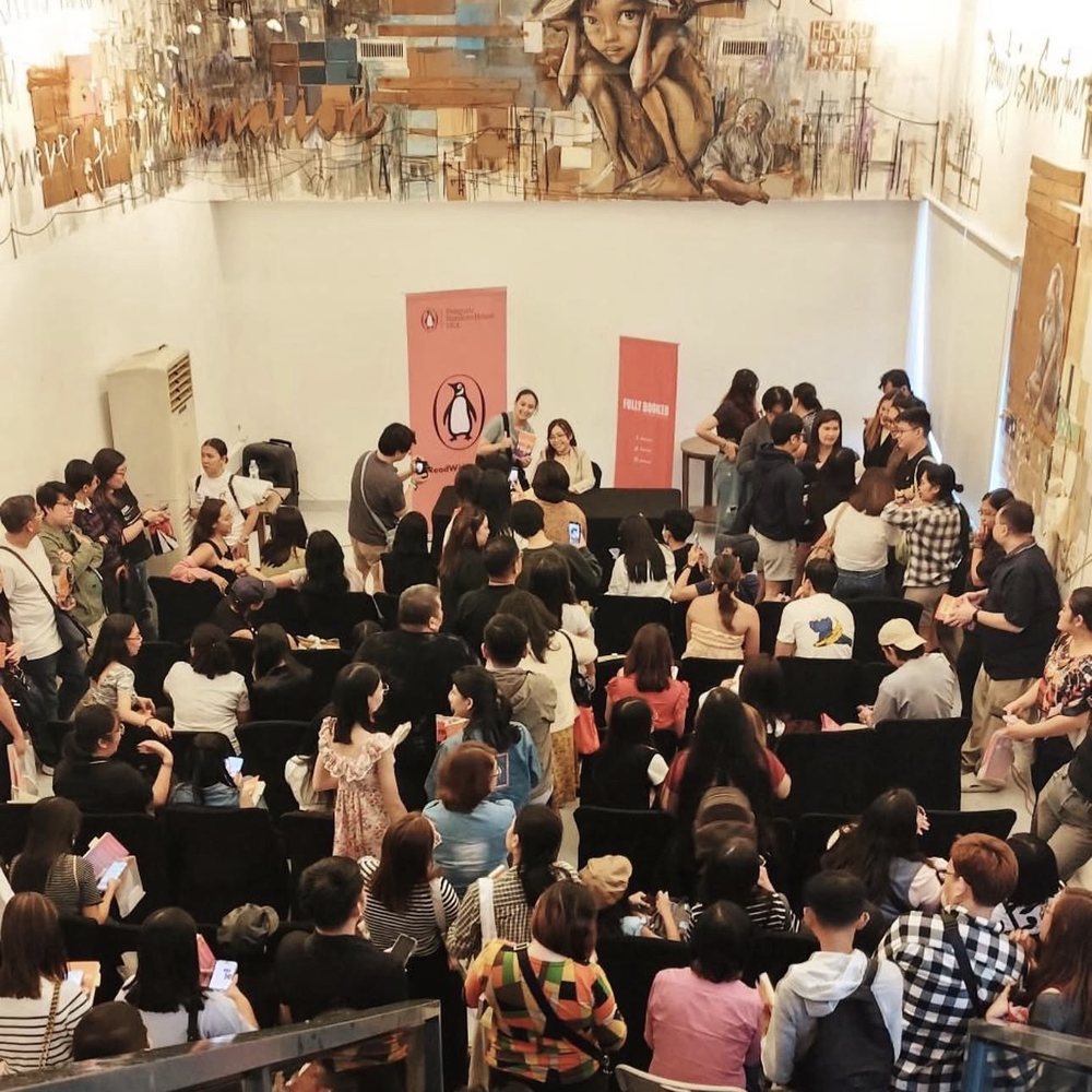 A packed crowd at a Penguin Random House book talk